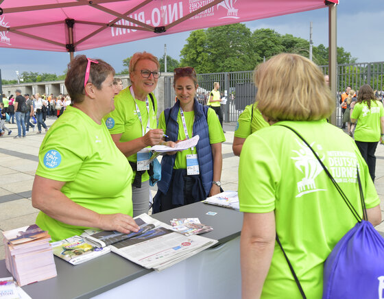 Volunteers im Einsatz | Foto: Minkusimages