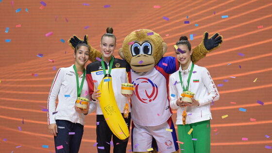 Varfolomeev (2.v.l.) gewinnt Gold | Foto: Minkusimages